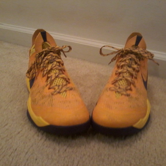 Nike Other - nike sneaker